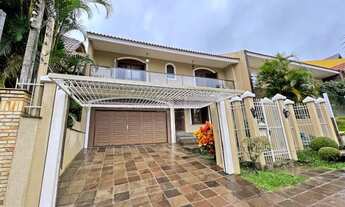 Imagem: Casa de 4 dormitórios, 2 suítes e 2 vagas