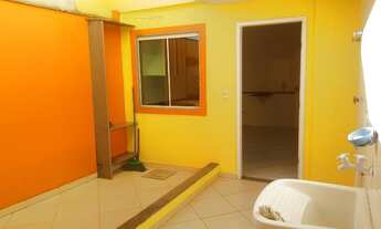 Imagem 3: Duplex Glória c/ 4qts, send 2suítes, 4brs, 2vgs, amrs, piscin, churrqr, amrs, jardim