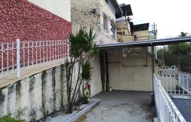 Imagem 4: Casa para venda tem 145 metros quadrados com 4 quartos em Lourdes - Juiz de Fora - MG