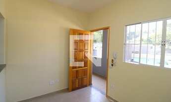 Imagem 2: Apartamento para Aluguel - Jardim Santa Teresinha, 2 Quartos, 30 m2