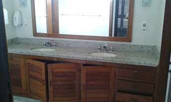 Imagem 2: Cod 2239 Casa Cavaleiros c/ 5qts, send 1suíte, 4brs, 4vgs, varand, amrs plnjds, banheira