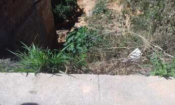 Imagem 3: Vende- se lote acidentado no bairro cruzeiro do sul