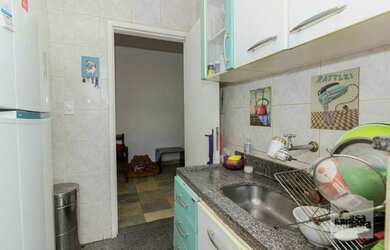 Imagem 6: Apartamento para venda possui 60 metros quadrados com 2 quartos em Manacás - Belo Horizont