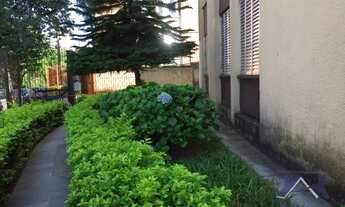 Imagem 2: Apartamento no Petrópolis 1 dormitório reformado