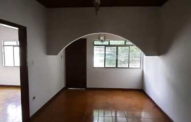 Imagem 6: Casa para venda com 200 metros quadrados com 3 quartos em Vila Brasil - Londrina - PR