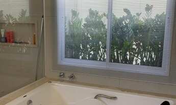 Imagem 3: Casa de condomínio para venda tem 260 metros quadrados com 3 quartos