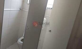 Imagem 5: Prédio comercial na Vila Carrão