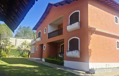 Imagem 5: Casa de condomínio para venda possui 406 metros quadrados com 4 quartos