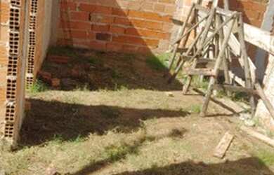 Imagem 4: Terreno com construção no ponto de laje