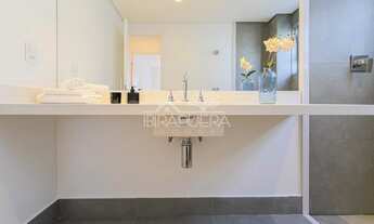 Imagem 5: Perfeito apartamento de 135m2 com 3 dormitórios, sendo 1 com suíte, 2 banheiros e 1 vaga à