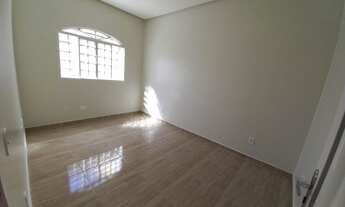 Imagem 6: Casa sozinha no lote