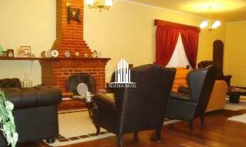 Imagem: 5 Dormitório(s)1 Suítes16 Vaga(s)Área