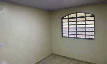 Imagem 2: CASA COM QUARTOS NO BAIRRO DA ÁGUAS BRANCAS NO CONJUNTO JARDIM Amazônia