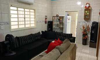 Imagem 6: Casa 3 Quartos + Edícula 2 Pavimentos no St. Garavelo - Próx. Av. Igualdade