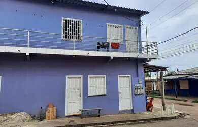 Imagem 3: Casa em baixo mas 2 apartamentos em cima e um ponto na frente