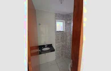 Imagem 4: Casa para venda possui 76 metros quadrados com 2 quartos em Centro - Caucaia - CE