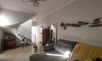 Imagem 4: Sobrado de 185m² com 3 dormitórios, sendo 1 suíte