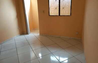 Imagem 5: Alugo kitinete santíssimo 50 metros da estação