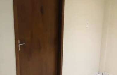 Imagem 5: Kitnet Pequenininho p/ Solteiro. Já vem com Split. A Luz dar barato