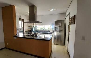 Imagem 4: Vendo Casa Sobrado com 3 suítes no Condomínio Villagio II