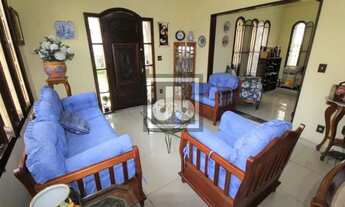 Imagem 2: Ilha do Governador - Jardim Guanabara - Casa Linear - Quintal - Área de Lazer - Varandão