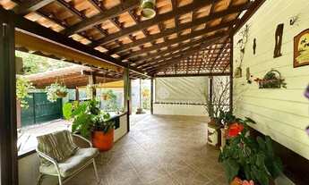 Imagem: Casa com 4 dormitórios à venda, 211 m²