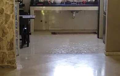 Imagem 4: Casa para venda possui 330 metros quadrados com 5 quartos