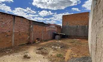 Imagem 1: Terreno à Venda