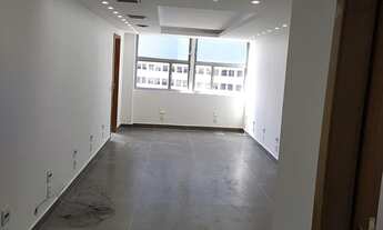 Imagem 3: Linda Sala Comercial de 45m2 Para Locação - Completamente Reformada