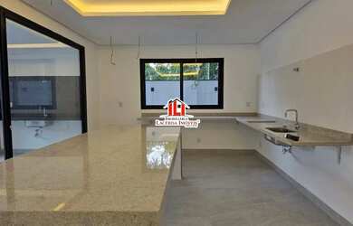 Imagem 4: Casa no Alphaville 2 com 5 Qts sendo 4 Suítes (3 com Varanda) Piscina, Churrasqueira