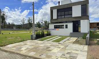 Imagem 2: Sobrado em condomínio em Porto Alegre, no bairro Hípica, com 3 dormitórios