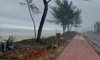 Imagem 6: SAQUAREMA - Vendo Terreno à beira -mar com 1.800 m2