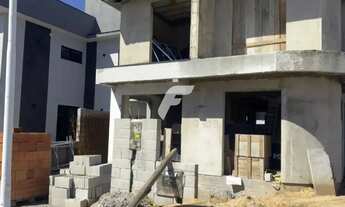 Imagem 4: Casa 4 dormitórios, próxima ao Mar do Campeche