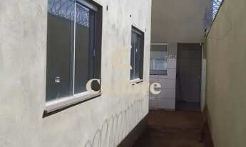 Imagem 3: Casa 2/4 com 1 suíte terreno de 125m² pronta para morar!