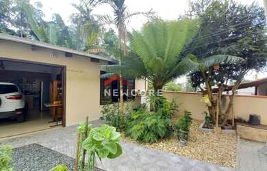 Imagem 4: Sobrado em Rua Zezé Moreira - Floresta - Joinville/SC