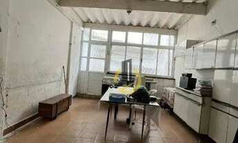 Imagem 3: Casa térrea para locação ou venda - 240m² - 3 dormitórios - 2 banheiros - quintal - 2 vaga