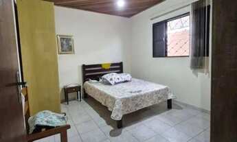 Imagem 5: Casa em Arealva com campo de futebol