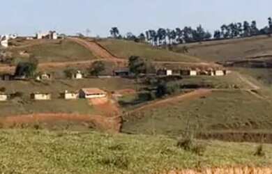 Imagem 2: 86E- LOTEAMENTO EM IGARATÁ PROX A JACAREI!