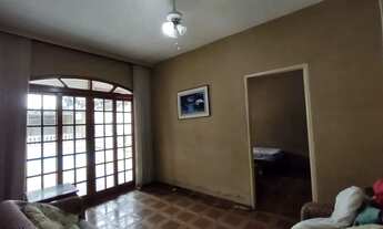 Imagem: Casa à venda com 4 dormitórios no Bosque