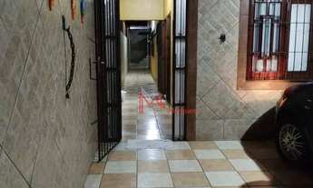 Imagem 2: Casa Geminada com Churrasqueira e com 2 dormitórios, sendo 1 suíte à venda, 127 m² por R