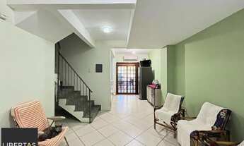 Imagem 2: Residência com 4 dormitórios sendo 1 suites no Bairro Guarujá