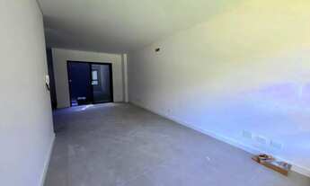 Imagem 3: Sobrado para Venda em Curitiba, Portão, 3 dormitórios, 1 suíte, 2 banheiros, 2 vagas