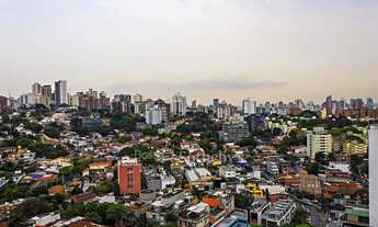 Imagem 4: Apartamento com vista para o bairro em região desejada