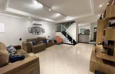 Imagem: Sobrado com 3 dormitórios à venda por