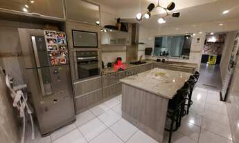 Imagem 3: Sobrado frontal 3 Suítes e 3 Vagas na Penha