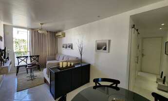 Imagem 4: Apartamento para venda possui 50 metros quadrados com 2 quartos em Icaraí - Niterói - RJ