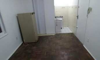 Imagem 2: IMOBILIÁRIA SCHOTKIS ALUGA APARTAMENTO JK SEMIMOBILIADO, 4º ANDAR, LATERAL, COM ELEVADOR