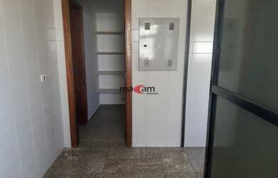 Imagem 4: Moema Pássaros: Apartamento com 3 dormitórios sendo 1 suíte , 3 banheiros sacada de frente