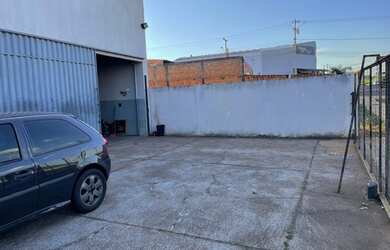 Imagem 3: Barracão Comercial na Av. Cristiano Kusmaul em Apucarana-Pr