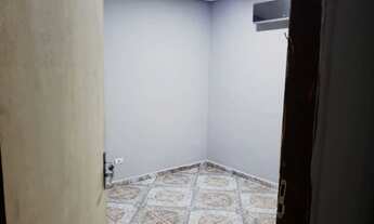 Imagem 2: Aluga - Se Quarto com aluguel por R$1.000 /mês